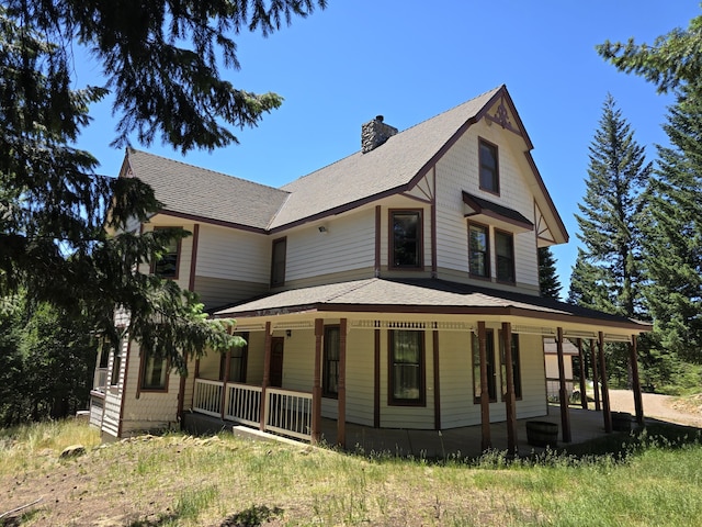 view of front of property with covered porch