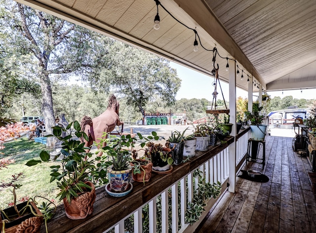 balcony with a porch