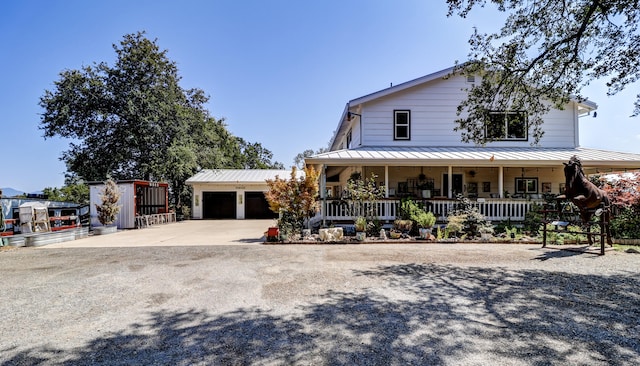 view of front of home featuring a porch