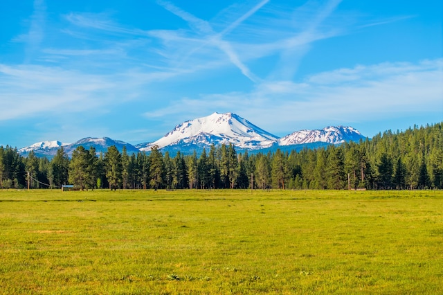 mountain view featuring a rural view