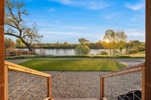 view of yard featuring a water view