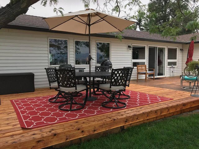 view of wooden deck