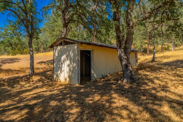 view of outdoor structure