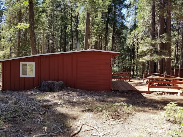 view of outbuilding