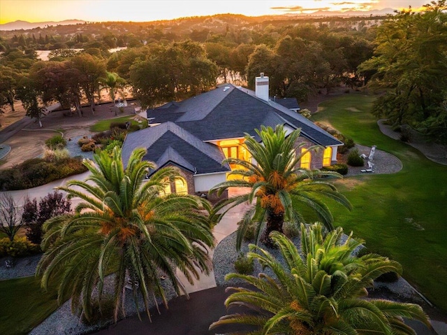 view of aerial view at dusk