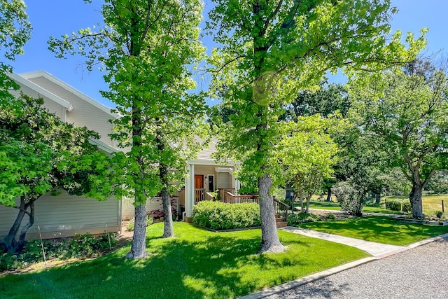 exterior space featuring a lawn