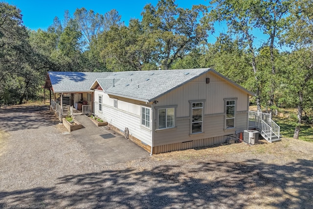 view of front of property featuring central AC