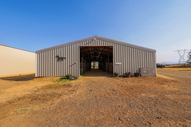 view of outbuilding