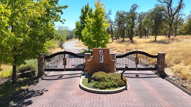 Listing photo 3 for LOT14 Canto De Las Lupine, Redding CA 96001