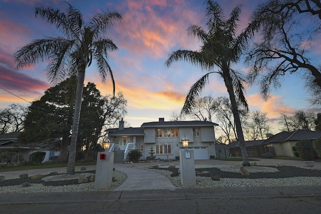 view of front facade featuring a garage