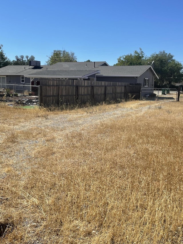 3471 Charles St, Cottonwood, CA 96022 - view of yard featuring fence