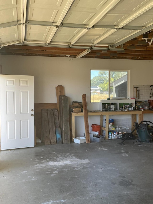 3471 Charles St, Cottonwood, CA 96022 - view of garage