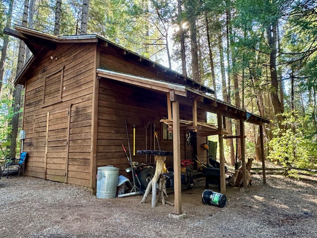 view of outbuilding