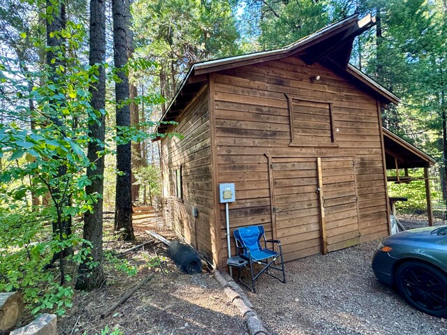 view of outdoor structure