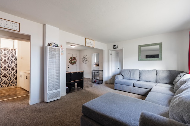 living room with carpet flooring