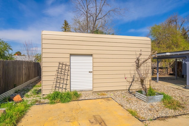 2648 Tremonto Rd, Anderson, CA 96007 - view of outbuilding with an outbuilding and fence