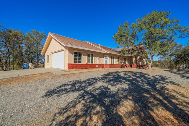 view of front of house featuring a garage