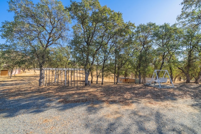 view of yard featuring a rural view