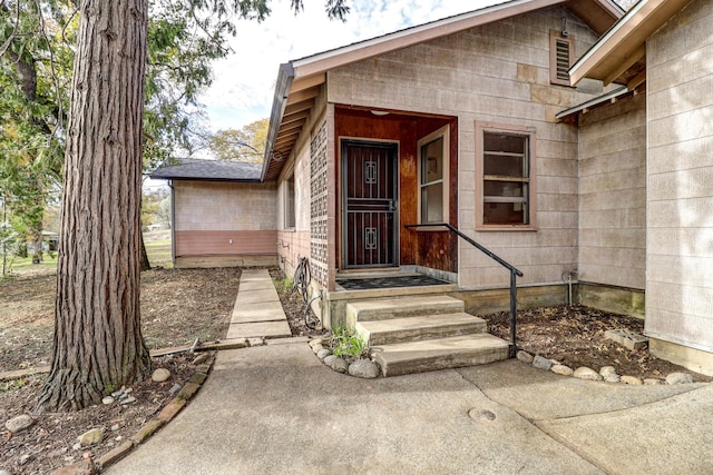 view of property entrance