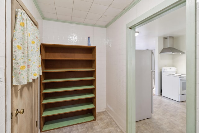 970 Branstetter Ln, Redding, CA 96001 - view of closet