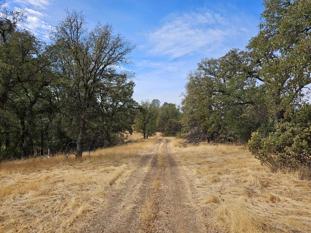1817 Kenyon Dr, Redding, CA 96001