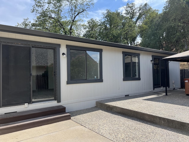 view of front of house with a patio