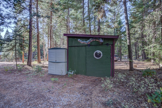 view of outbuilding