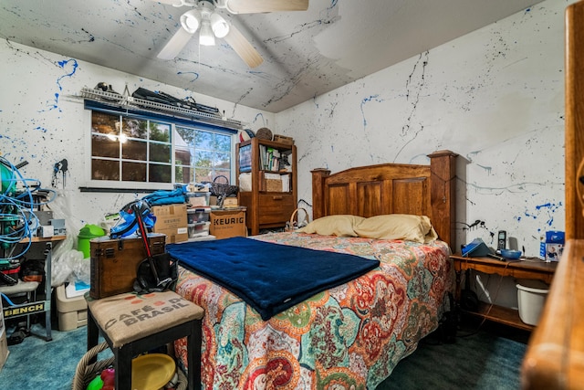 bedroom with ceiling fan