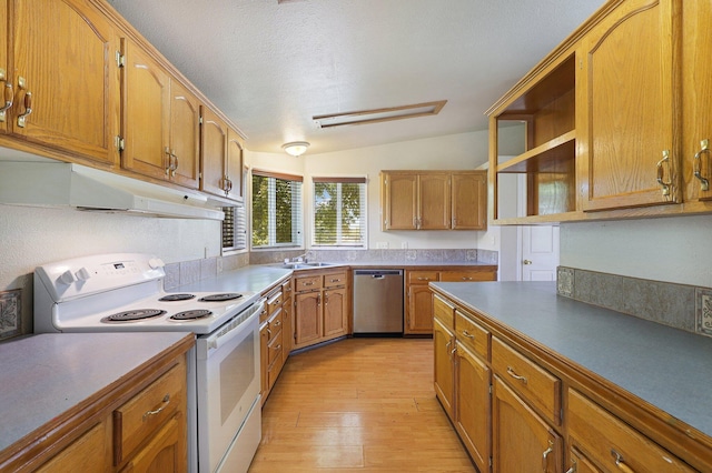 kitchen with dishwasher, a textured ceiling, light hardwood / wood-style floors, lofted ceiling, and white electric range