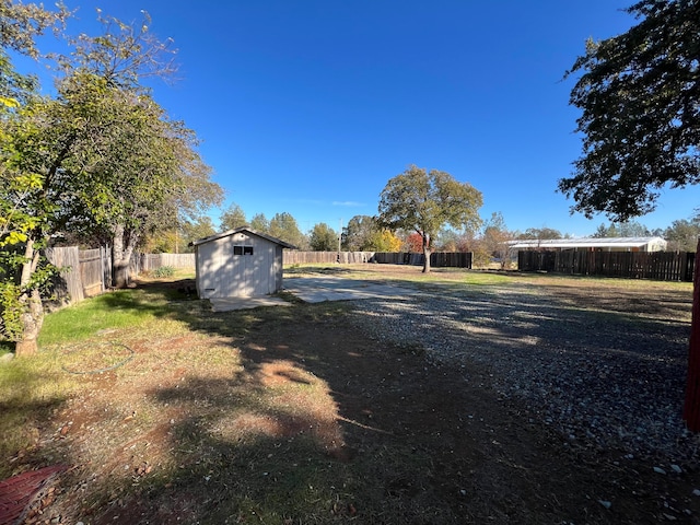 Listing photo 3 for 725 Shamrock St, Redding CA 96003