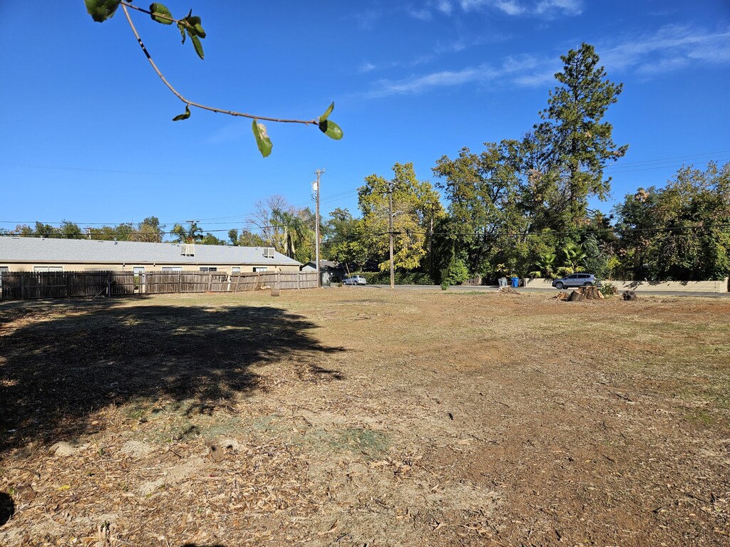 3178 Lawrence Rd, Redding, CA 96002