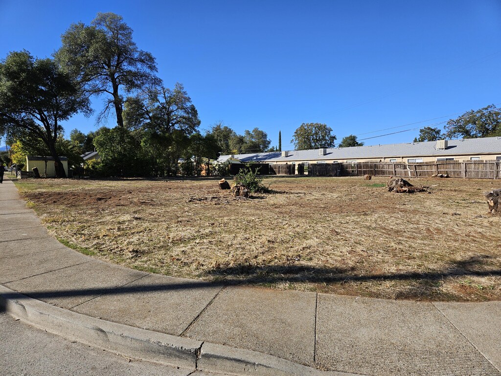 3178 Lawrence Rd, Redding, CA 96002