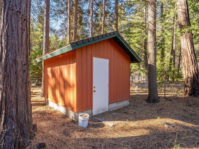 view of outbuilding