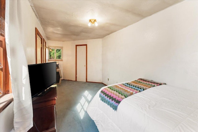 bedroom featuring carpet flooring