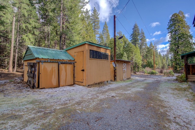 view of outbuilding