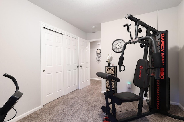 workout area with carpet flooring