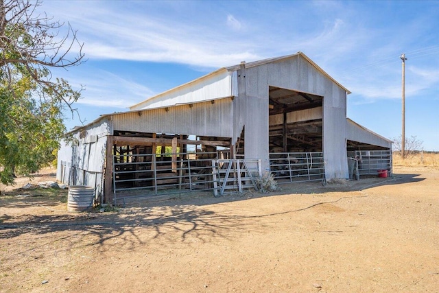 view of outdoor structure