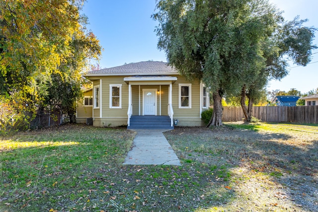 view of front of house with a front yard