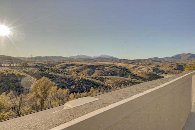 738 Sunriver Ln, Redding, CA 96001 - mountain view