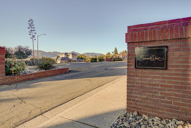 view of street featuring a mountain view