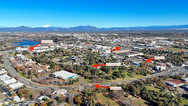 bird's eye view featuring a mountain view