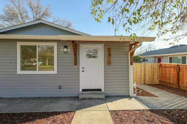 view of front of property