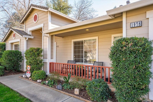 property entrance with a porch