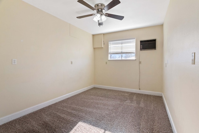 carpeted empty room with a wall unit AC and ceiling fan