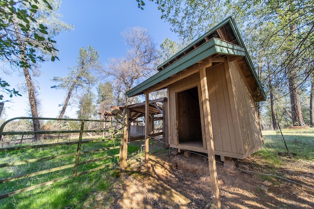 view of outbuilding