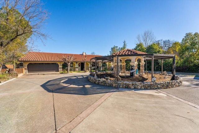 view of front of property featuring a garage