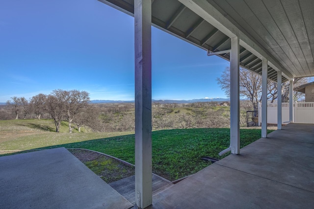 view of yard with a patio area