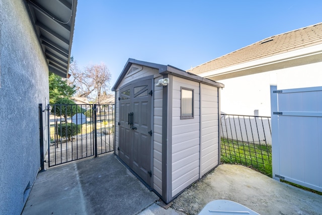 view of outbuilding