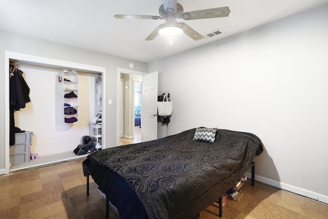 bedroom featuring ceiling fan