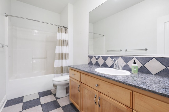 full bathroom featuring vanity, decorative backsplash, toilet, and shower / bath combo